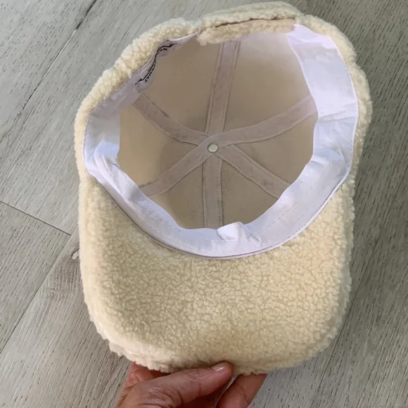 We wore what‎ Sherpa Baseball Hat cream - Picture 7 of 7